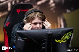俄罗斯CSGO2职业选手遭遇诈骗：直播时透露银行卡的钱全被转走