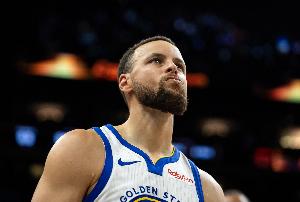 迈卡威：库里是GOAT 人们说他有KD帮忙但伟大球员都有优秀球队
